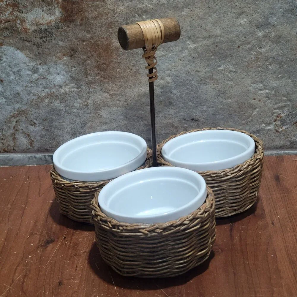 Woven Wicker Three Basket Condiment Sauce Basket 3 White Pier 1 Dipping Bowls